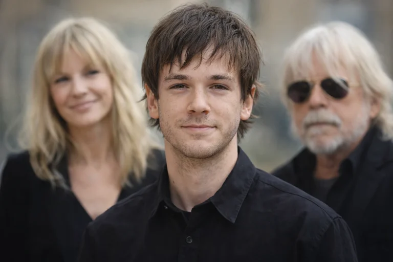 malone fils de renaud age